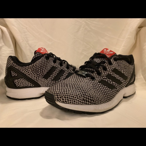 Shoes - Picture 2 of 4